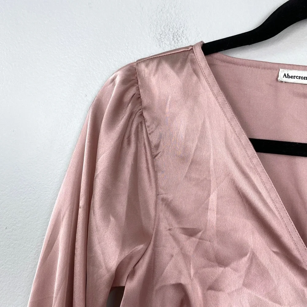 Abercrombie & Fitch Pink Satin Tie Front Peplum Blouse Coquette Romantic XS
